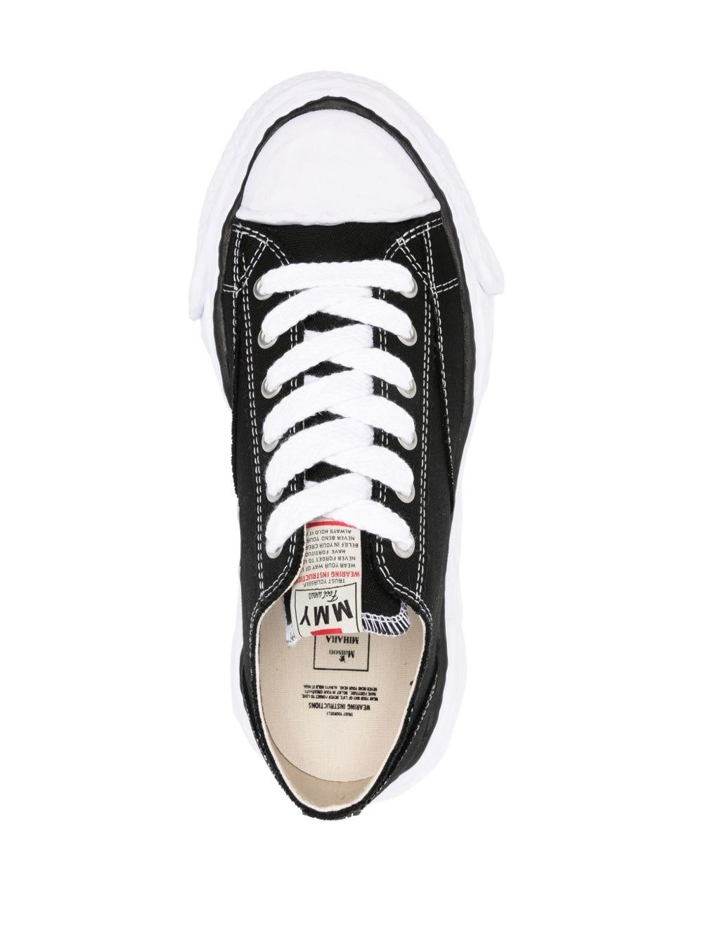 Product image of Peterson 23 Low Top Sneaker