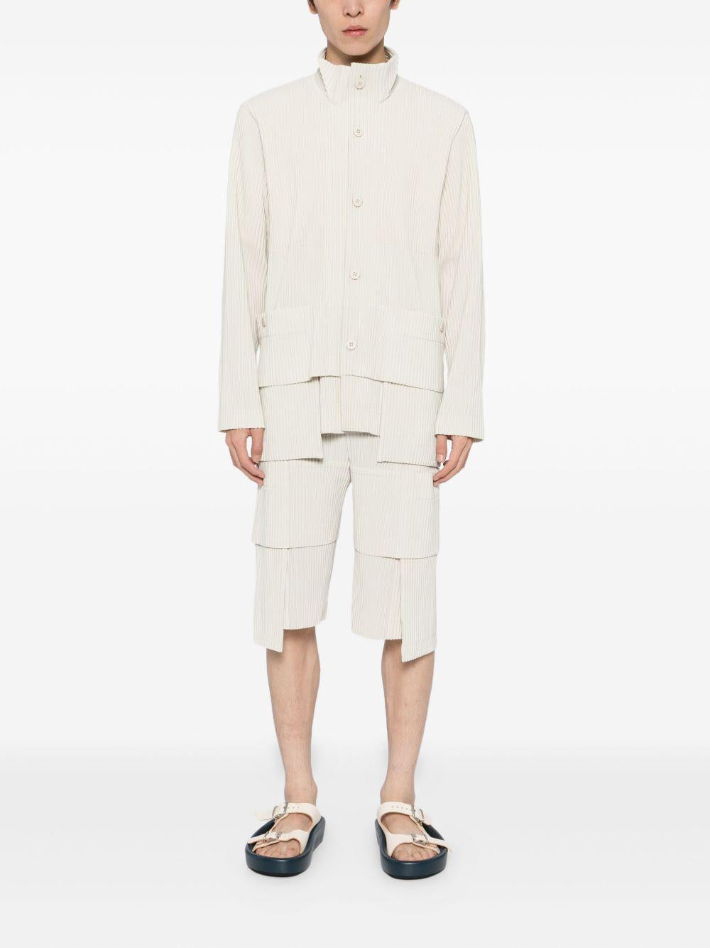 Product photo 4 for product Pleated Cargo Shorts