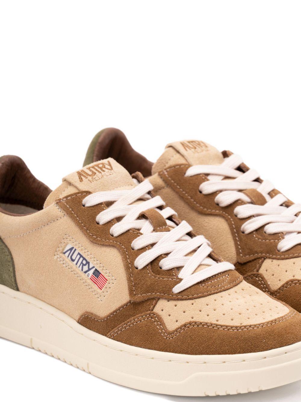 Product image of Medalist Low Sneaker