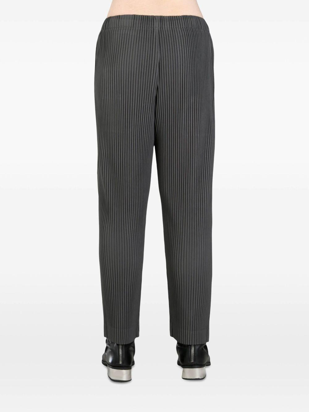 Product photo 3 for product Pleated Slim Trouser