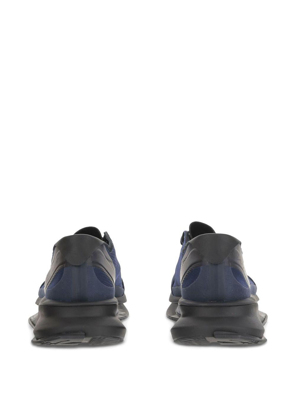 Product photo 4 for product S-Gendo Run