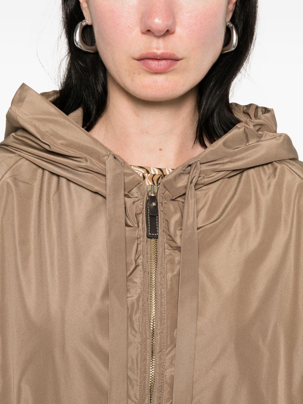 Product photo 4 for product Cammeo Hoodie