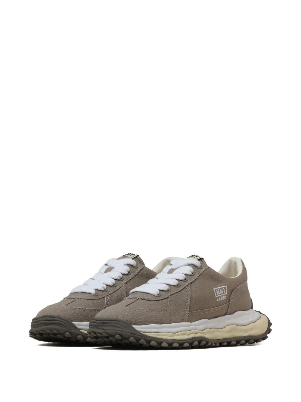 Product image of Larry Sneakers