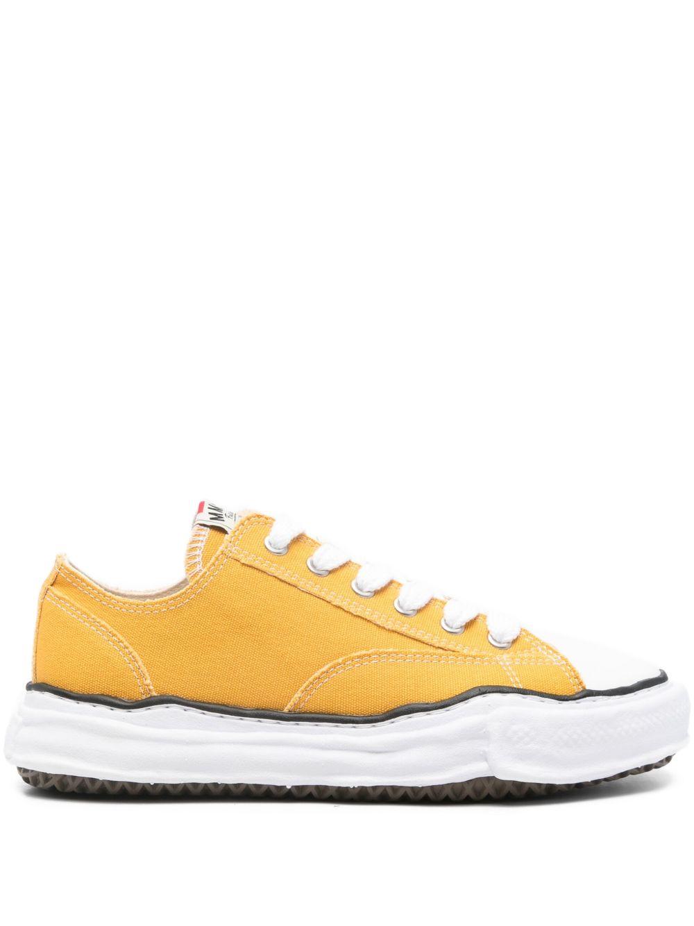 Product image of Peteson Low Top Sneaker