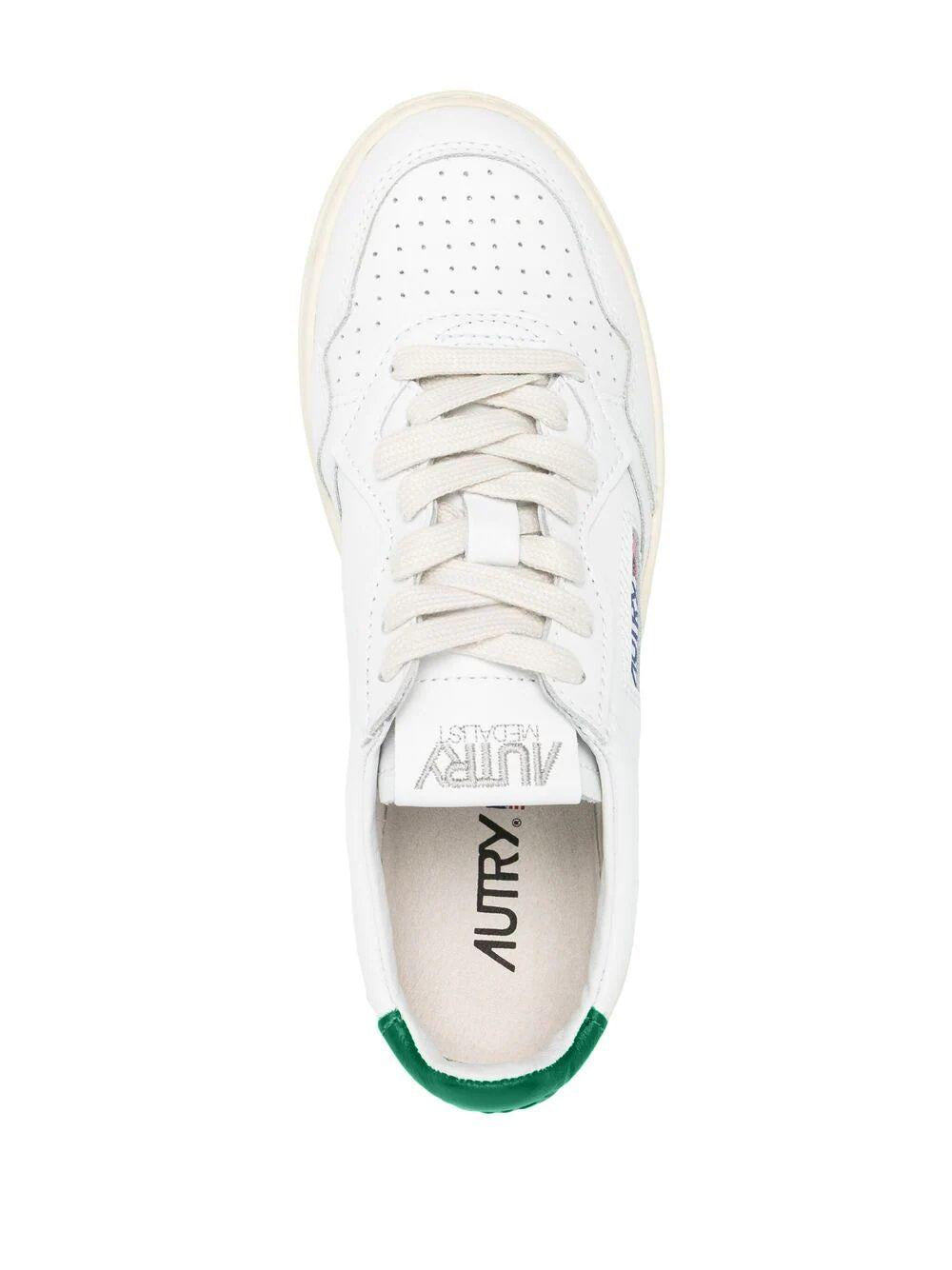 Product image of Medalist Low Sneaker