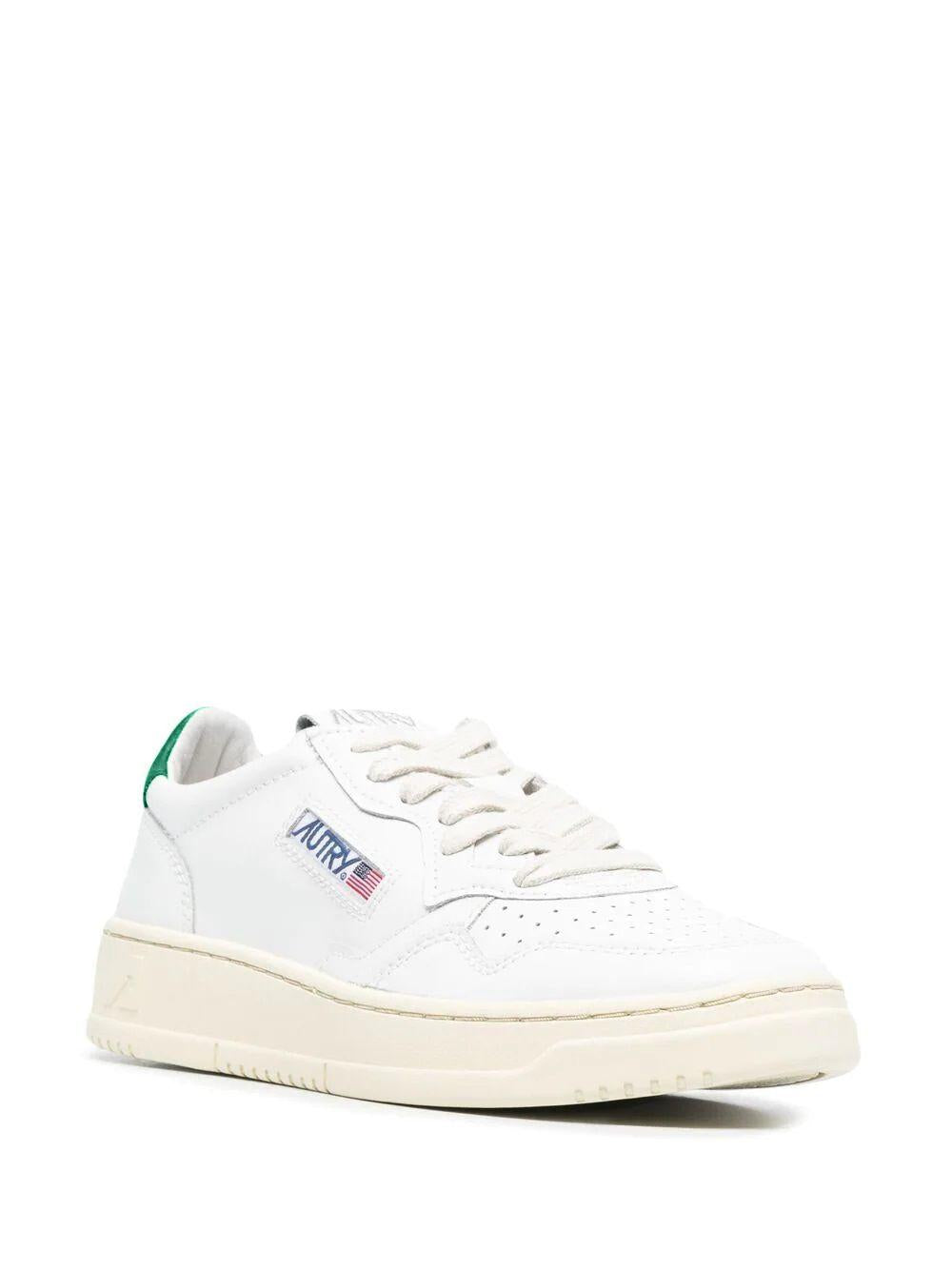 Product photo 2 for product Medalist Low Sneaker