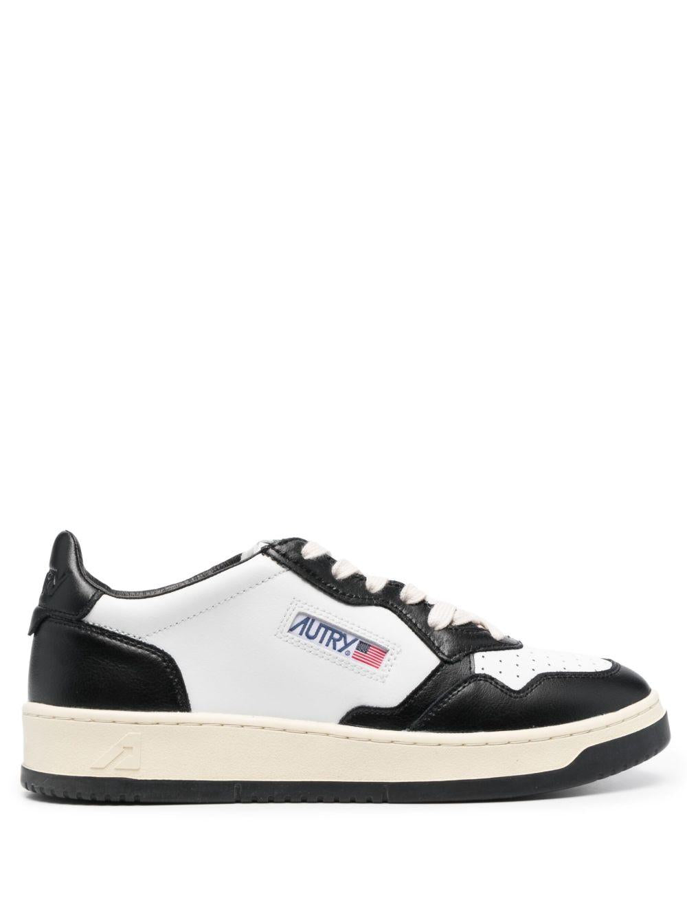 Product image of AULMWB01WHT/BLK