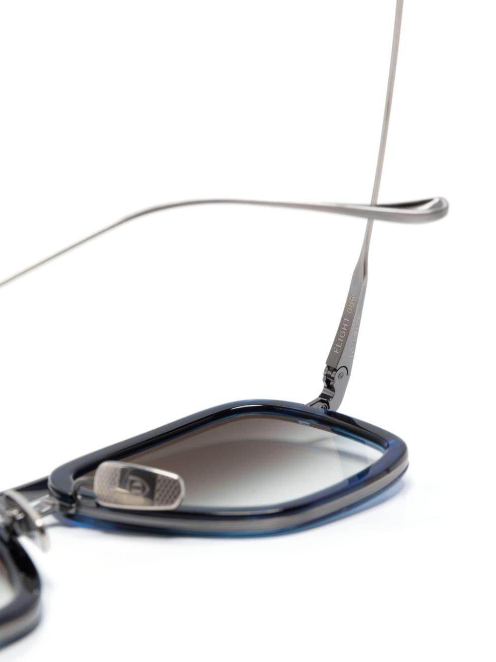 Product image of 7806TBLUSIL