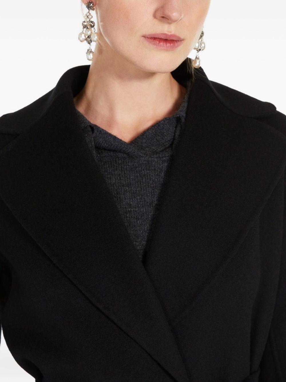 Product photo 4 for product Poldo Coat