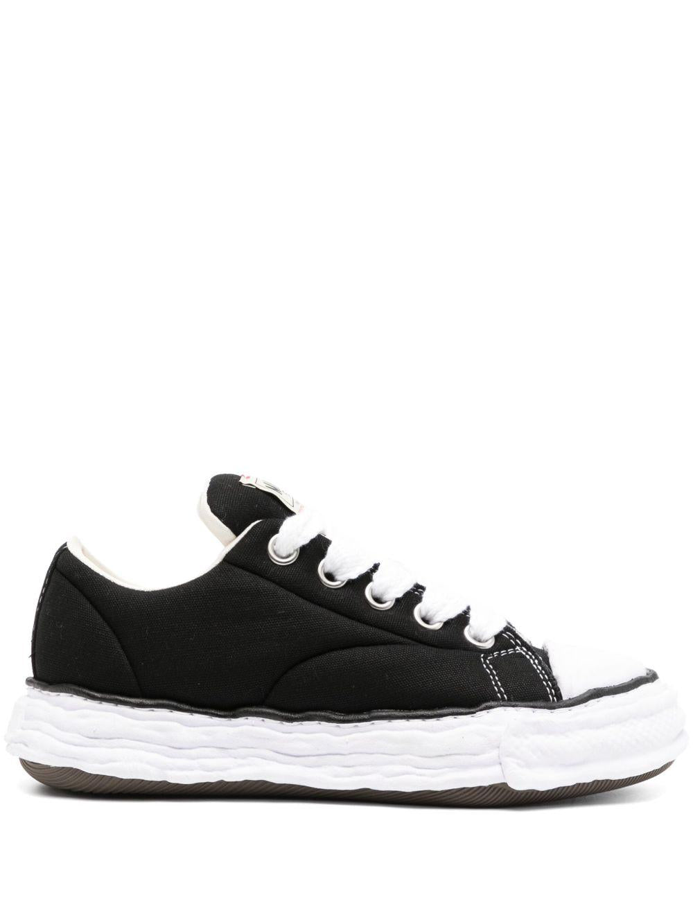 Product image of Peter 23 Low Top Sneakers