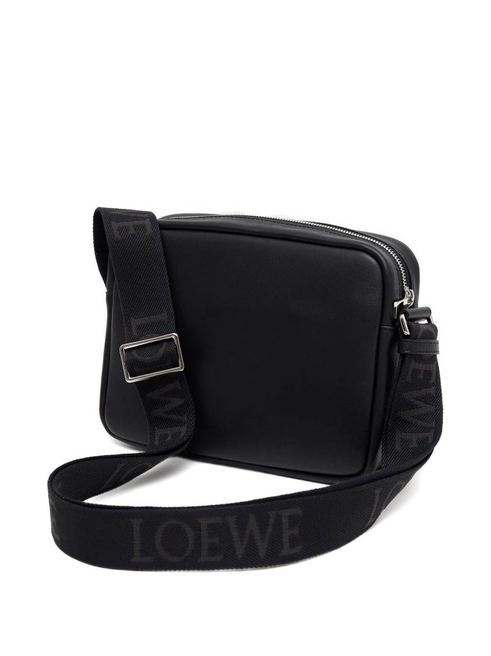 Product image of Pebble Messenger XS Bag