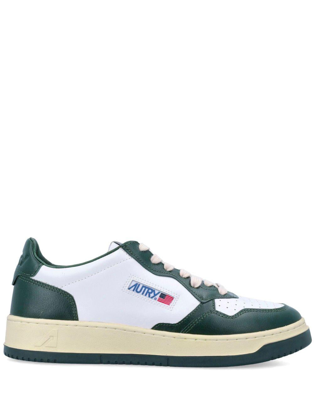 Product image of Medalist Low Sneaker
