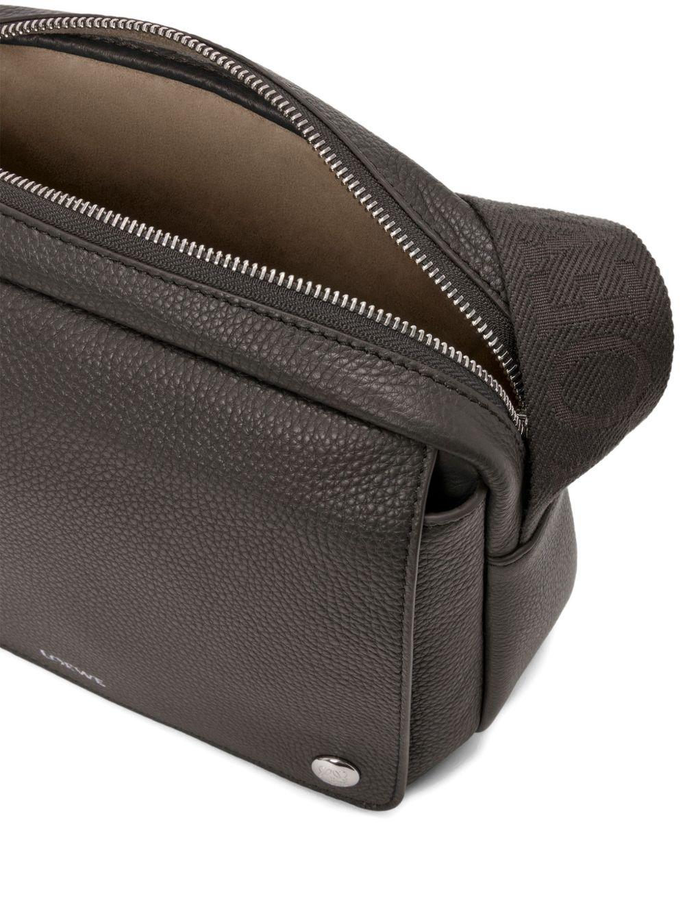 Product image of Pebble Messenger Medium