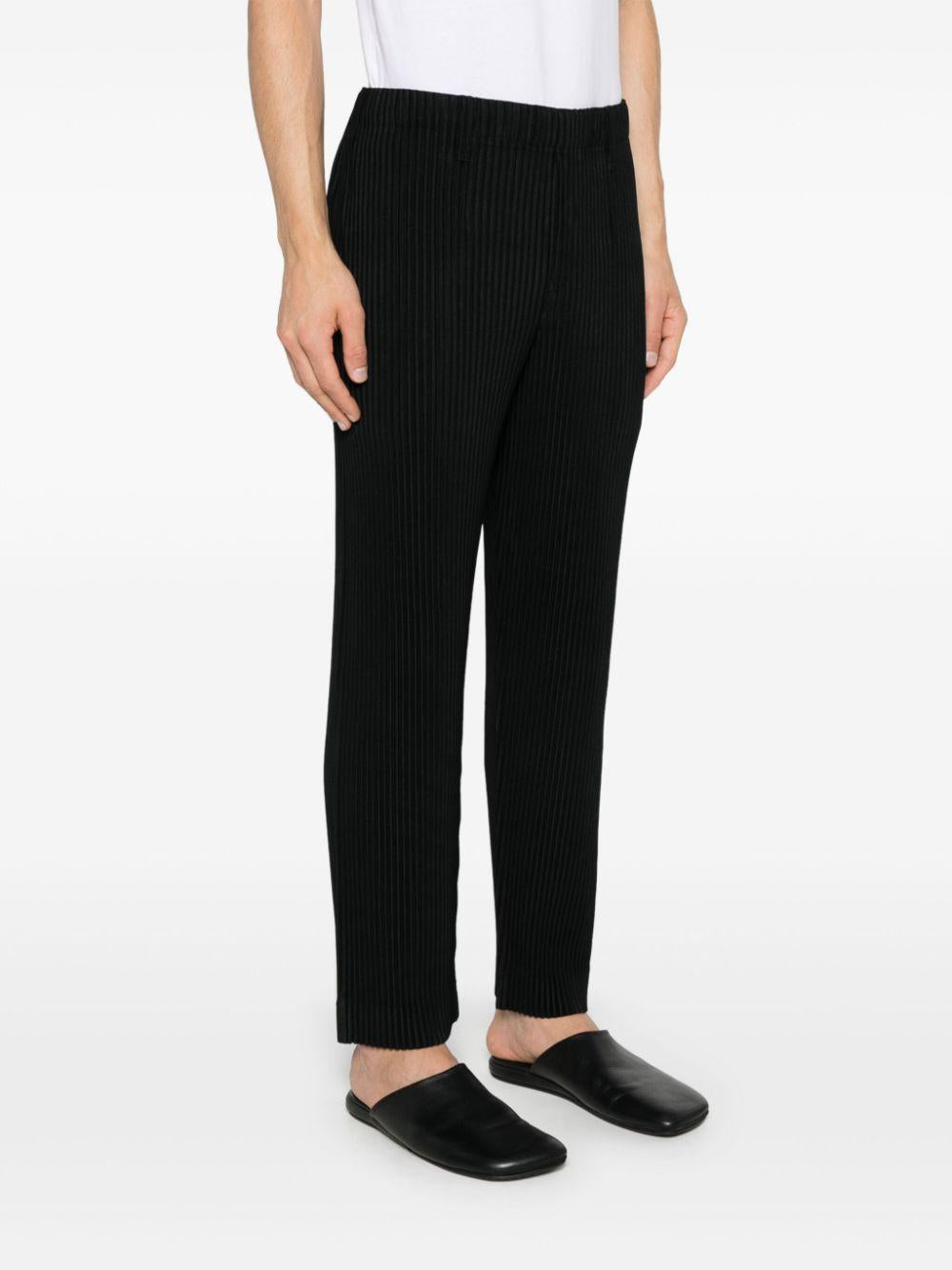 Product photo 4 for product Basic Pleated Straight Trouser