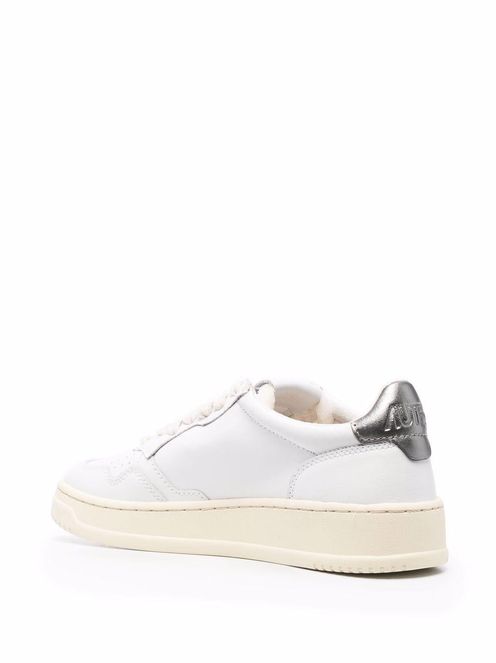 Product photo 2 for product Medalist Low Sneaker