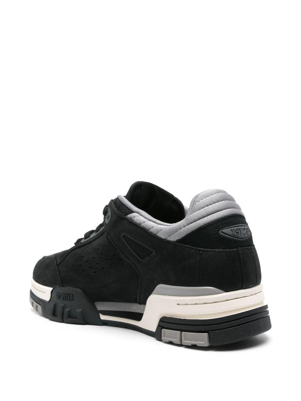 Product photo 4 for product Onyx Sneaker