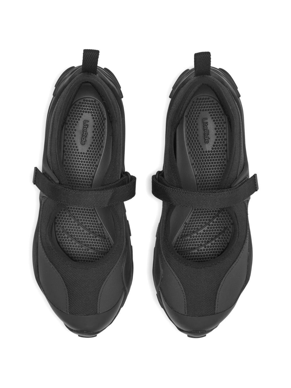 Product photo 3 for product Terre Tech Sneakers