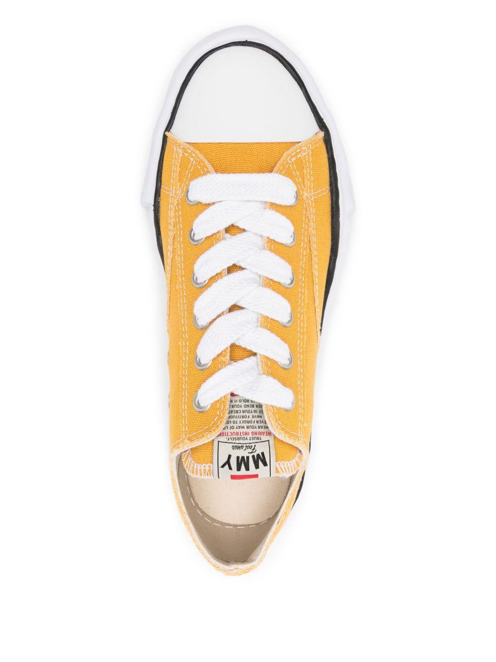 Product photo 3 for product Peteson Low Top Sneaker