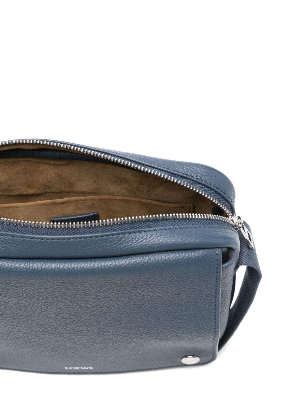Product photo 3 for product Pebble Messenger Medium Bag