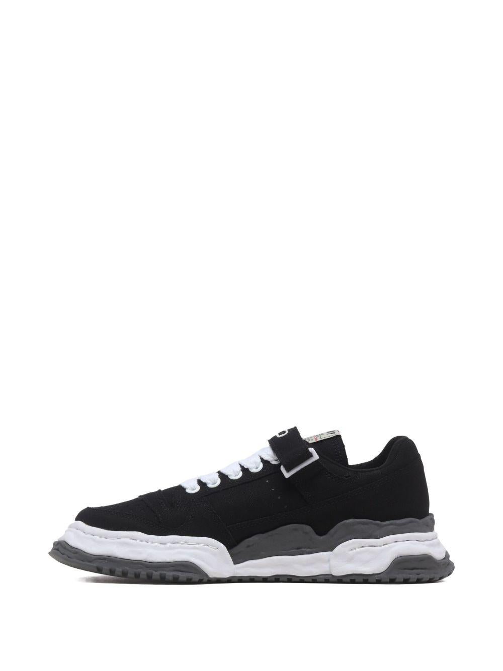 Product image of Keith Low Top Sneaker