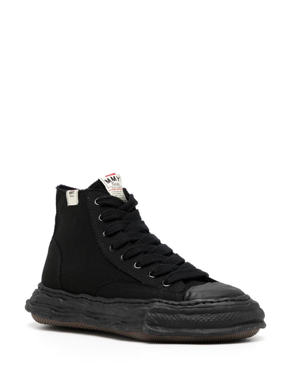 Product image of Peterson 23 Low Top Sneaker